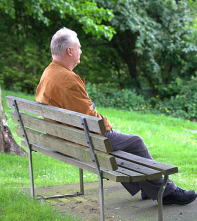 寻找记忆力衰退的老年人